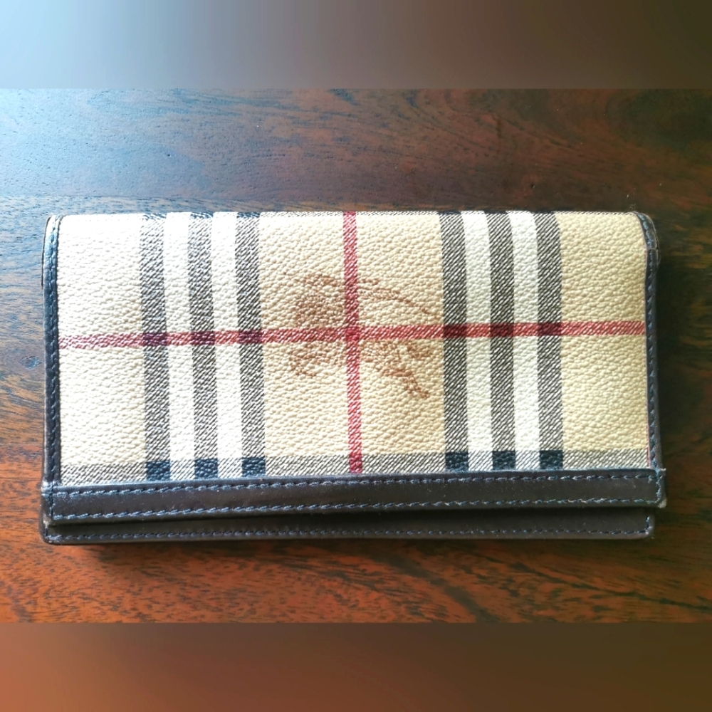 Burberry Wallet Authentic. Monogram Dark Leather. 7 x 4